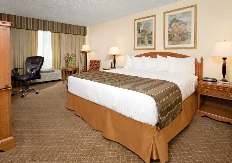 Wyndham Garden Dallas North Farmers Branch