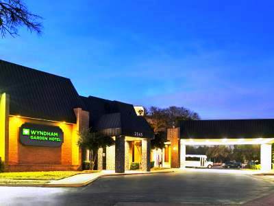 Wyndham Garden Dallas North Farmers Branch
